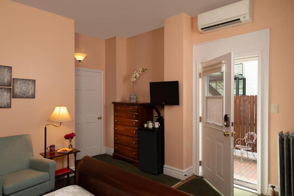 Carlisle House Bed And Breakfast ภายนอก รูปภาพ